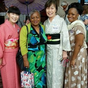 Meet your Posher, Gloria